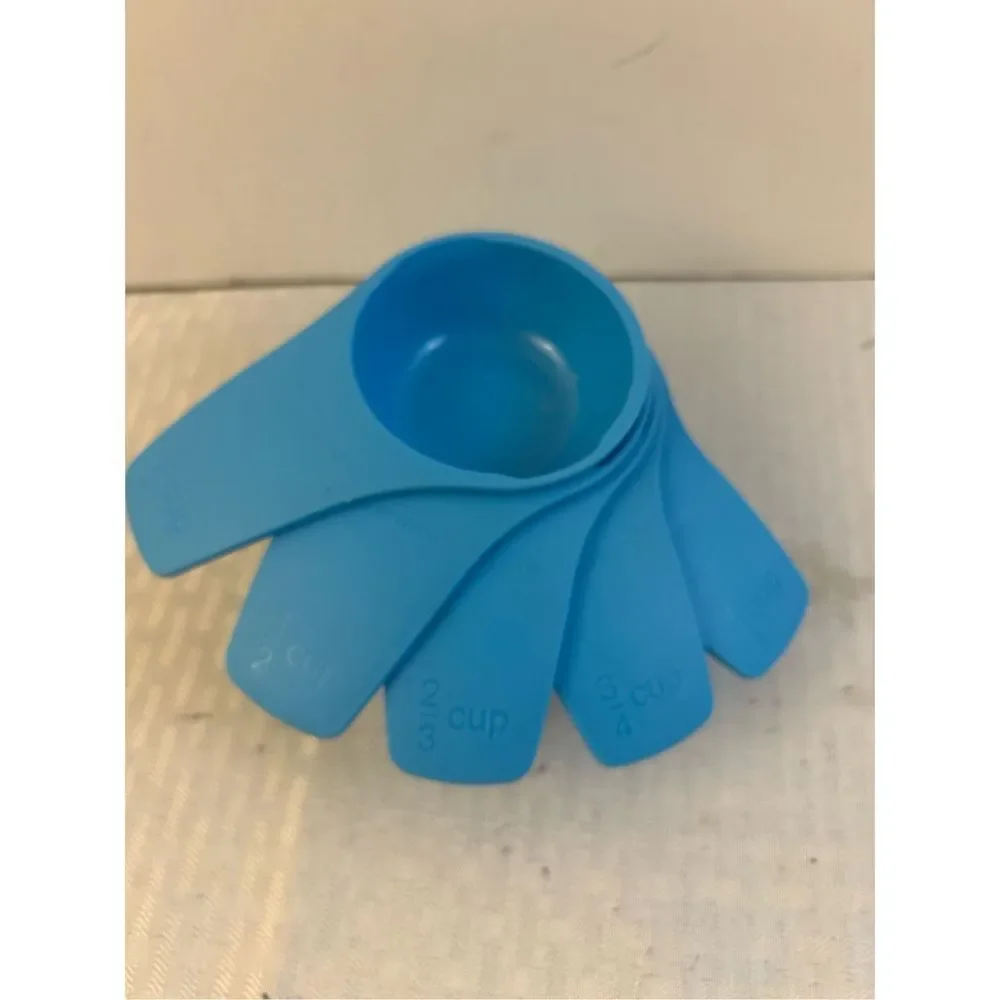 Tupperware replacement measure ring cups blue missing 1/4‎
